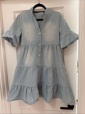 Light Blue Denim Tiered Button-Front Casual Dress